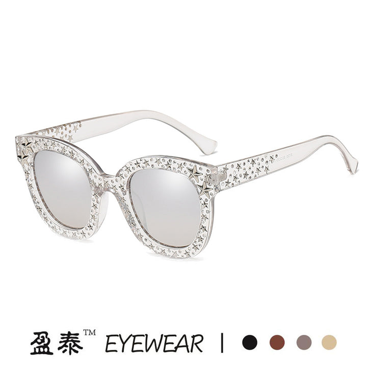 Ladies extravagant Cat-Eye sunglasses with dazzling rhinestone embellishments Bowlift
