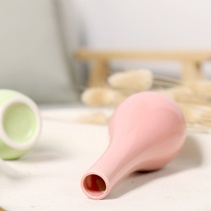 Elegant Minimalist Vase Bowlift