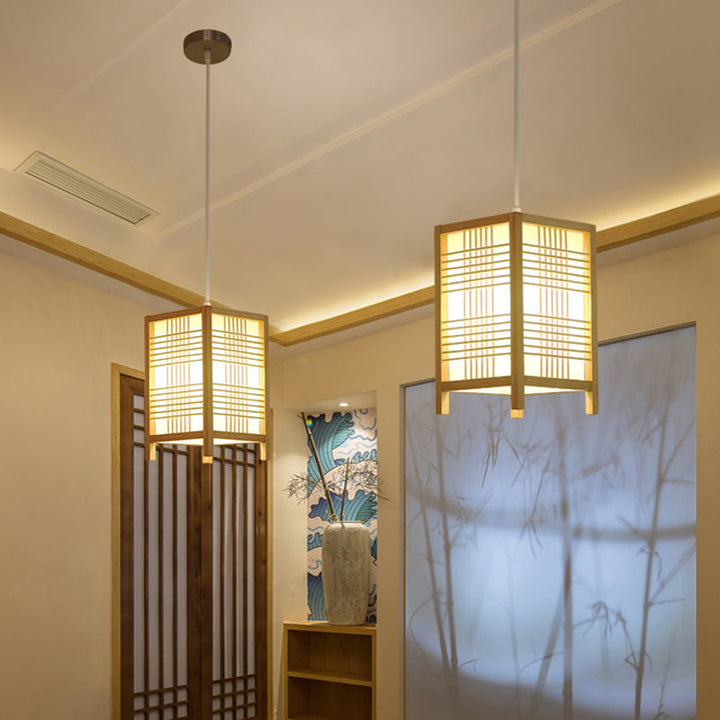 BowLift | Traditional Japanese Lantern Made of Wood