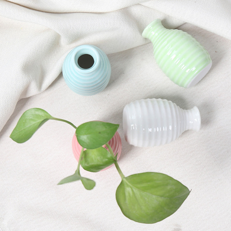 Modern Textured Ceramic Bud Vase Bowlift