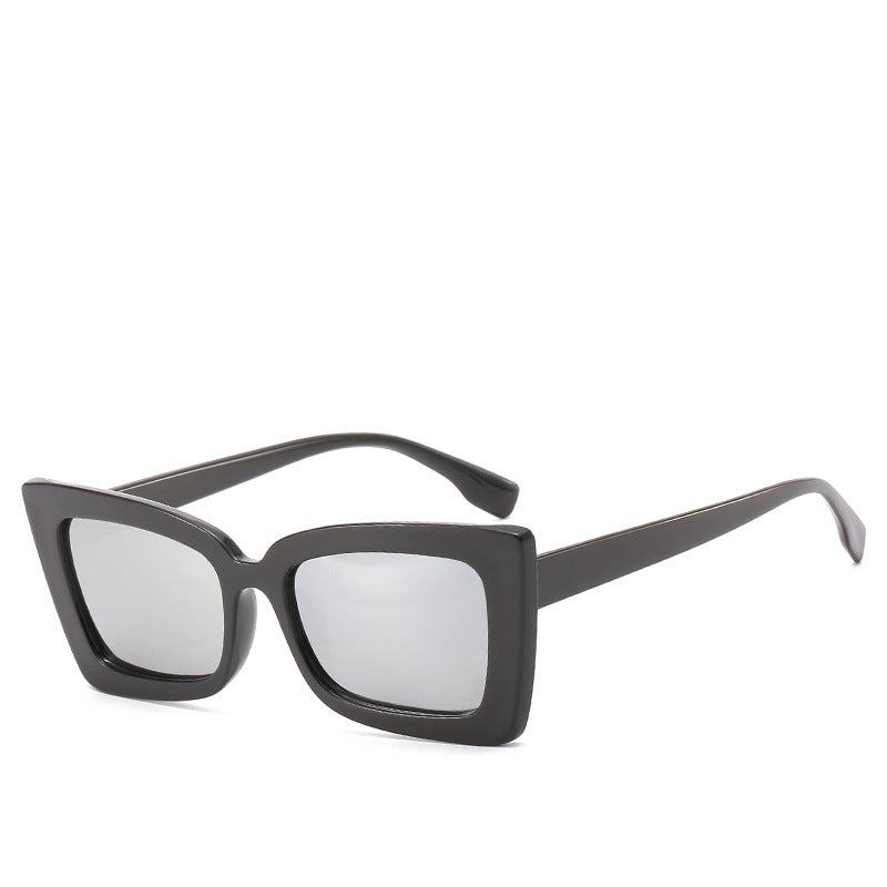 Women’s designer sunglasses with modern geometric frame Bowlift