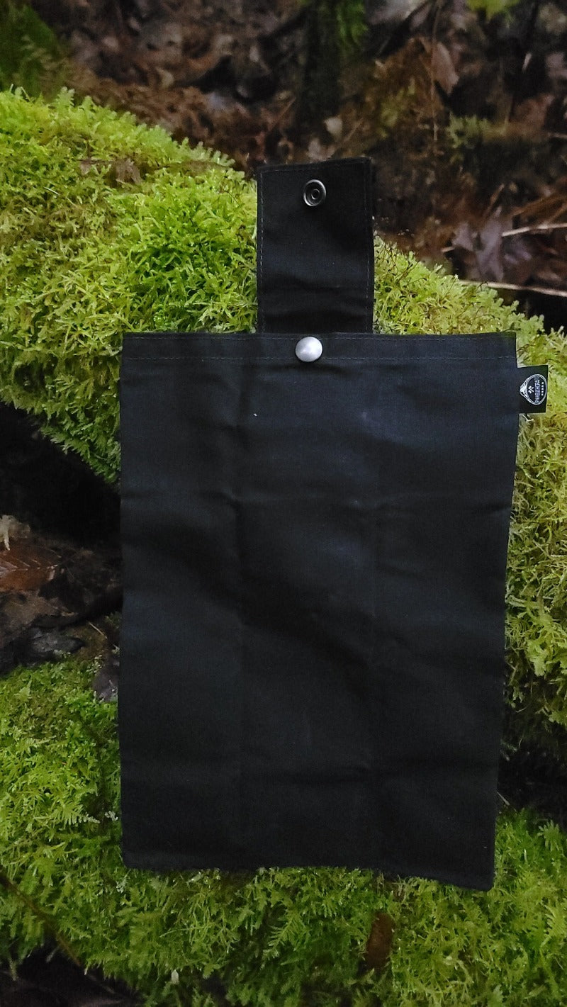 BowLift | Waxed Canvas Folding Foraging Bag with Durable Design