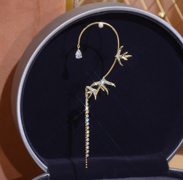 BowLift | Swallow Tassels Earrings