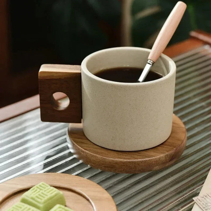 BowLift | Modernist Ceramic Wooden Pallet Mug