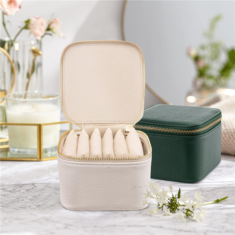 BowLift | Leather jewelry box for travel