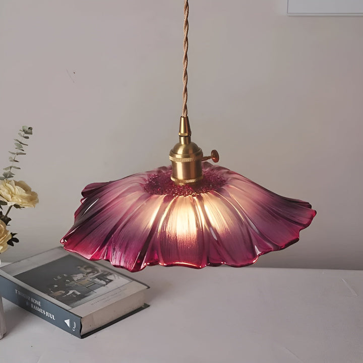 Hanging lamp with floral motif – Warm light & stylish design | For your home | Bowlift