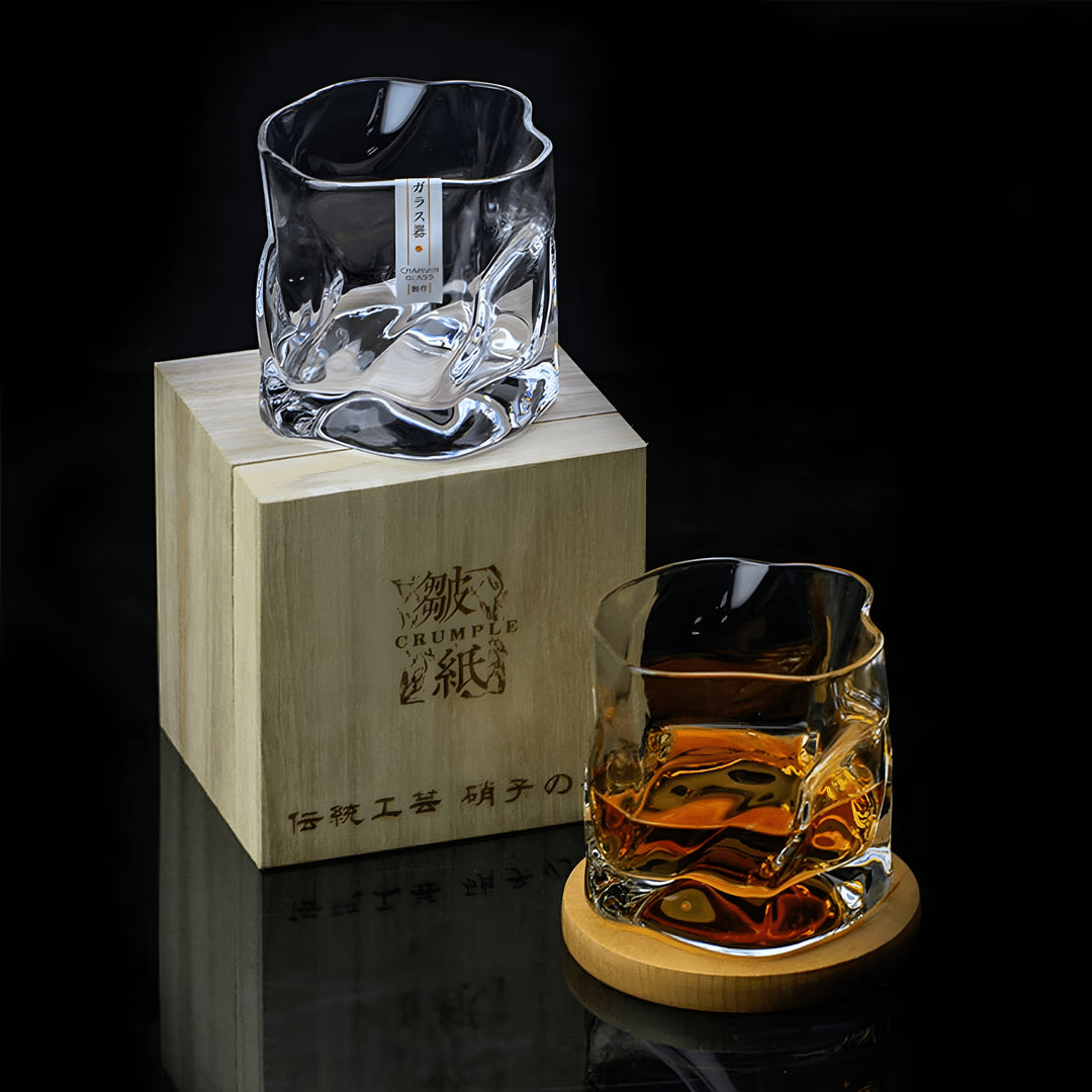 Whiskey glass in Edo Kiriko style – Handcut with unique crumple design | Bowlift