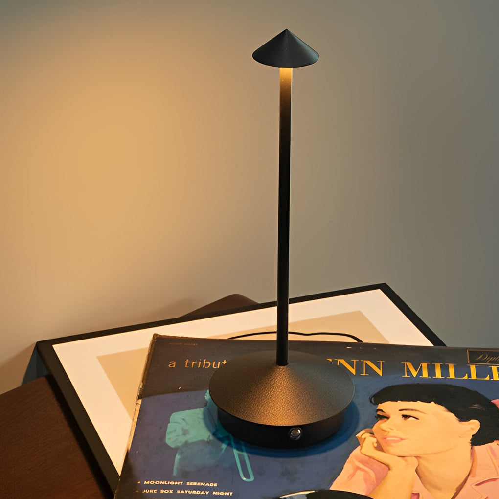BowLift | Pina Pro - Stylish Dimmable USB Table Lamp