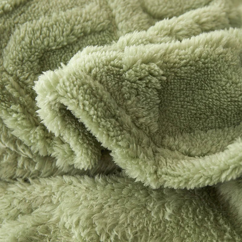 BowLift | Reversible Thick Lambswool Blanket - CozyLuxe