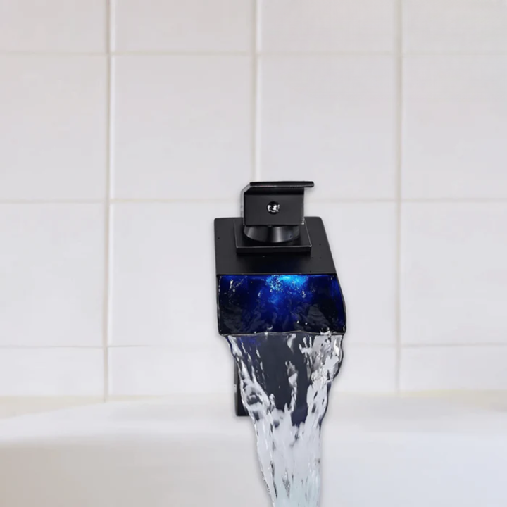 BowLift | VidricLED - Temperature dependent wall-mounted faucet