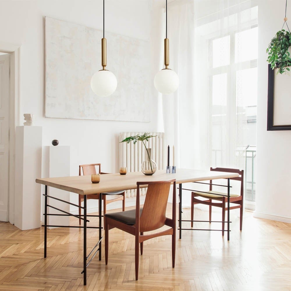 BowLift | Modern lamp with a soft, white light