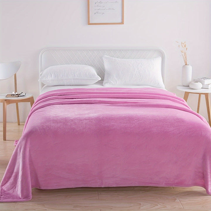 LuxeSoft – Premium Flannel Fleece Blanket for Ultimate Comfort Bowlift