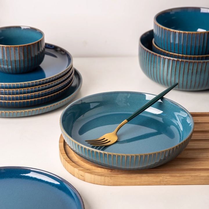 Anatoli 12-Piece Dinnerware Set Bowlift