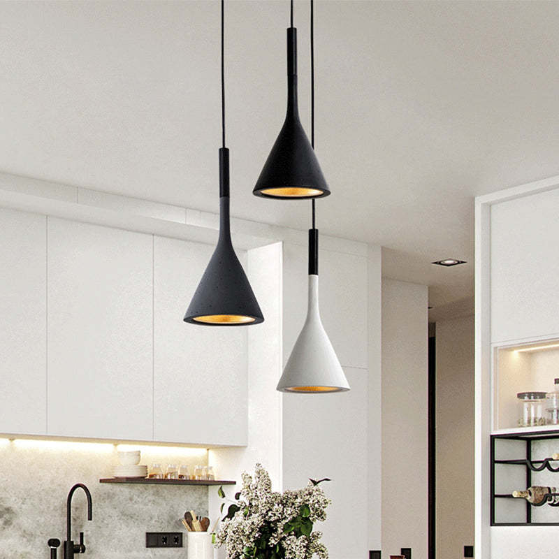 Modern Triangle Pendant Lamp - Trionda | Bowlift