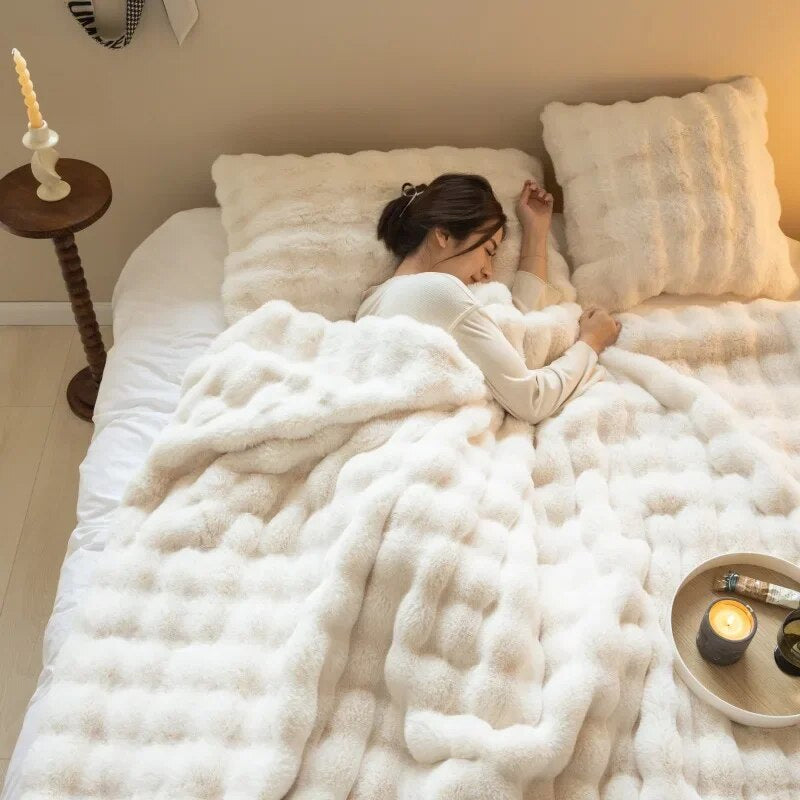 BowLift | Reversible SnuggleSoft fleece blanket Annual warmth