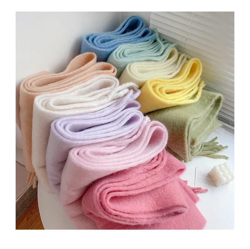 FrostSoft Scarf – Luxury Warmth for the Winter Months Bowlift