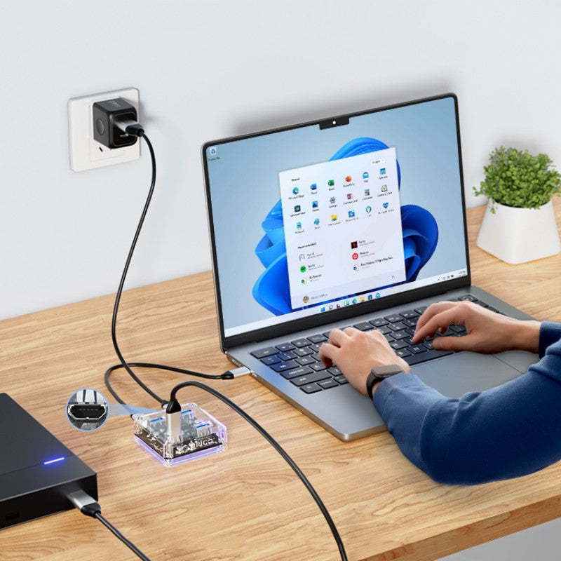 BowLift | Transparent Minimalist 4-Port USB 3.0 Expansion Dock