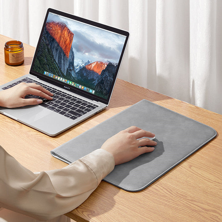 BowLift | Thin and Light Magnetic Laptop Sleeve Bag