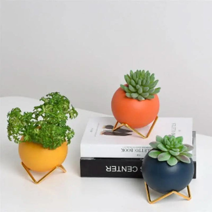 BowLift | Modern Ceramic Plant Pot with Metal Stand in Vibrant Colors