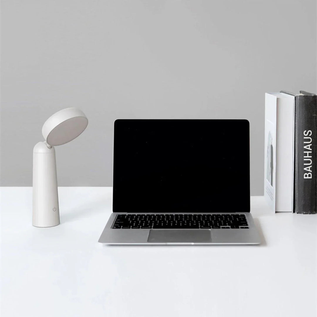 BowLift | Modern Black Table Lamp with Golden Accents – Luxury LED Lighting