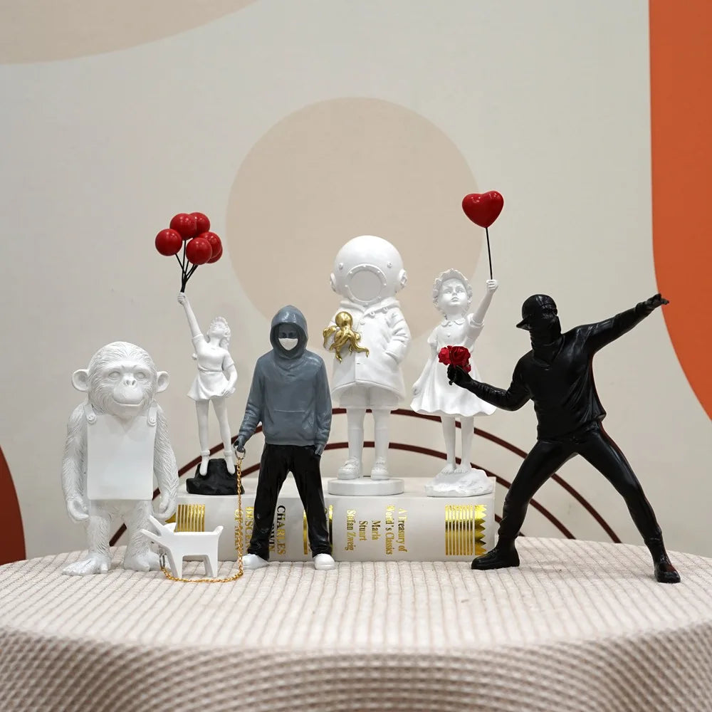 BowLift | Artify Banksy sculpture collection | Flower thrower & balloon girl | Pop art figures | Modern office & home decoration