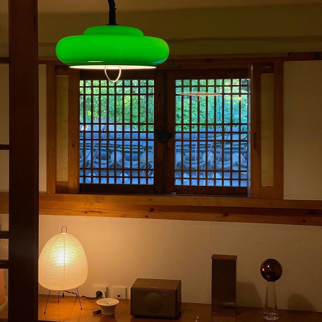 BowLift | Paper table lamp