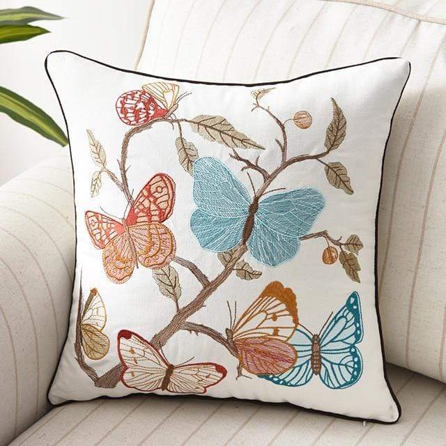 BowLift | Decorative cushion with embroidery in country style