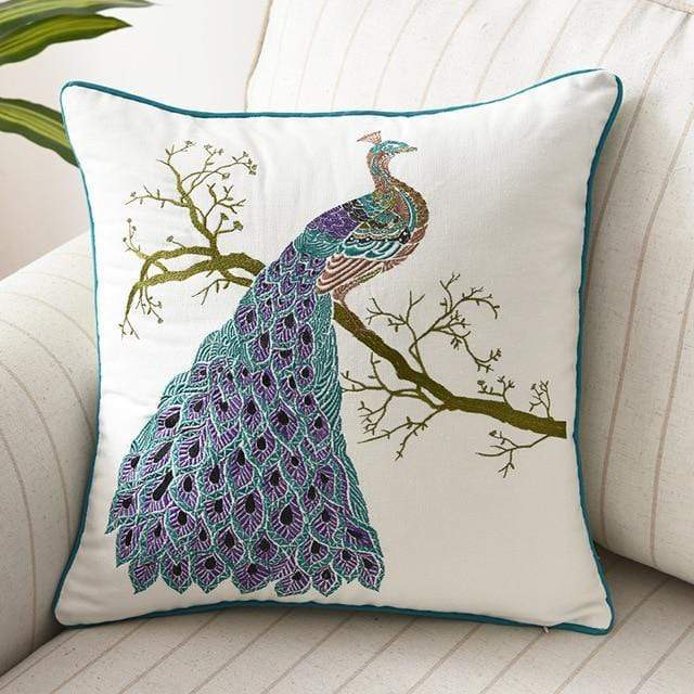 BowLift | Decorative cushion with embroidery in country style