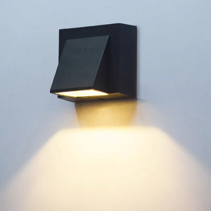 BowLift | Elegant garden lighting for elk season