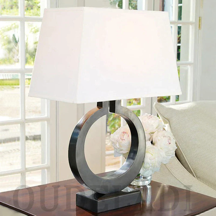 BowLift | Golden VillaGlow Luxury Design Lamp for Elegant Spaces