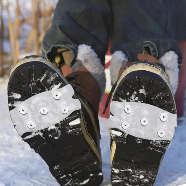 BowLift | Anti-slip shoe covers with spikes for children and adults