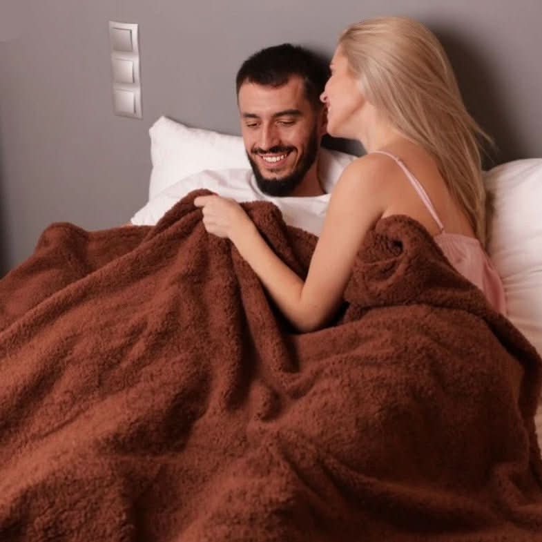 BowLift | Waterproof protective cover for furniture & bed