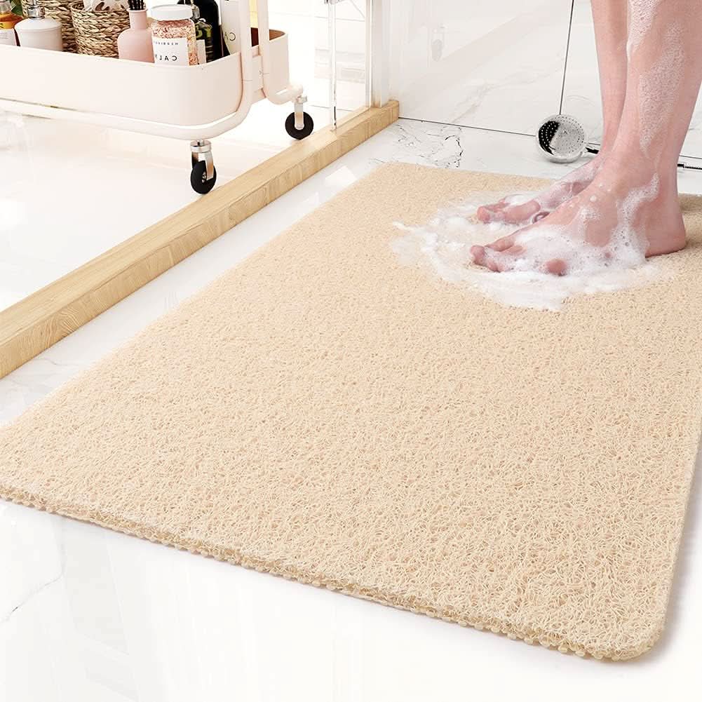 BowLift | Non-slip shower mat with drainage system & loofah-soft surface