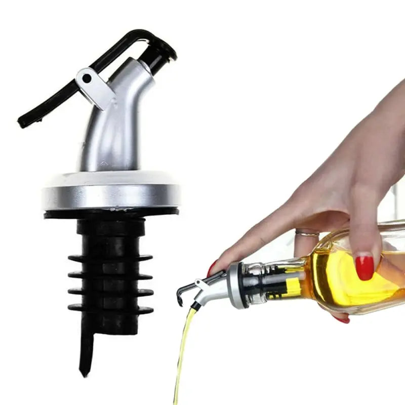 BowLift | Spout for spice bottles – Leak-proof & food safe