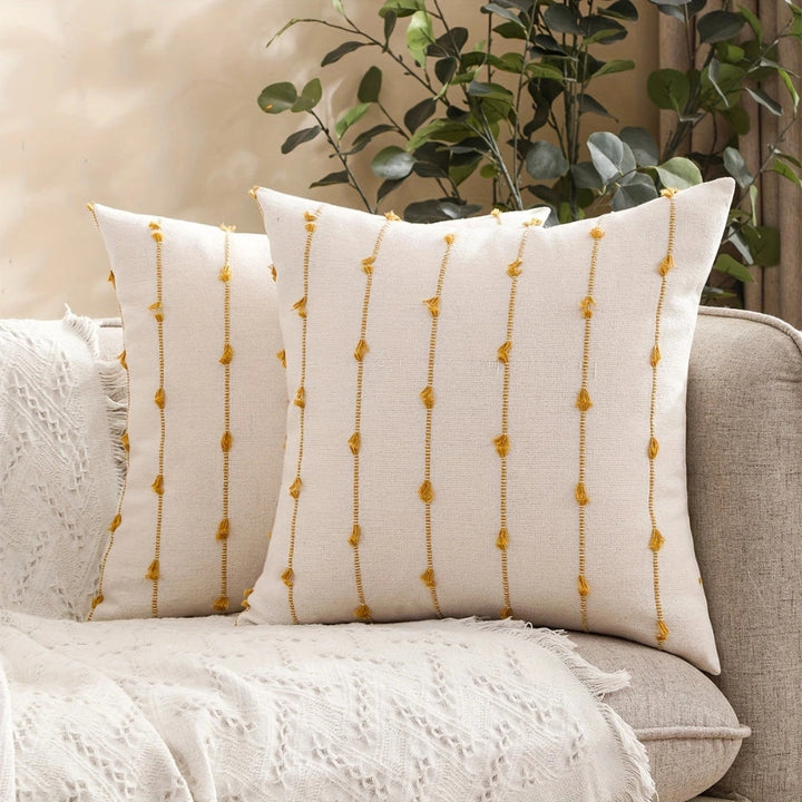 BowLift | Averra Vertical Stitched Cushion Cover
