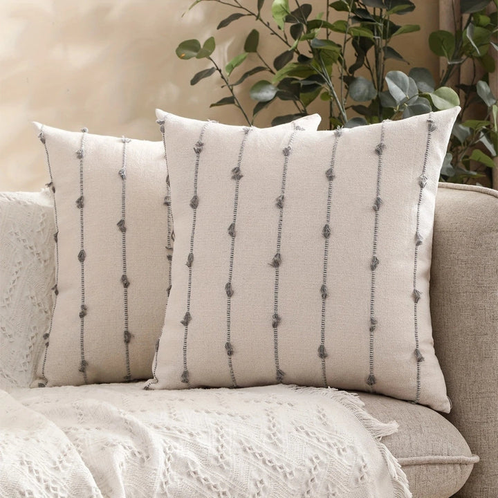BowLift | Averra Vertical Stitched Cushion Cover