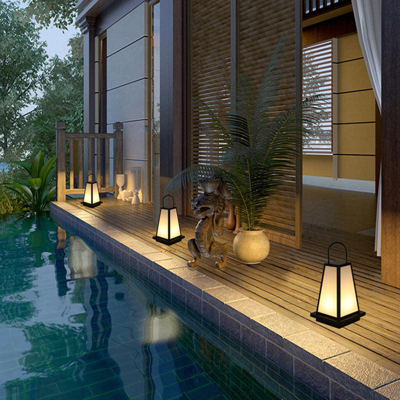 Contemporary Industrial Solar Iron Acrylic 1-Light Outdoor Post Light For Garden | Bowlift