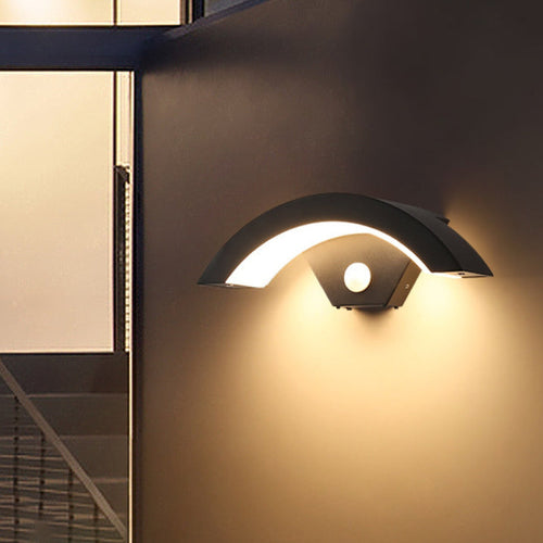 Modern Minimalist Curved Aluminum Acrylic LED Wall Sconce Lamp For Garden | Bowlift