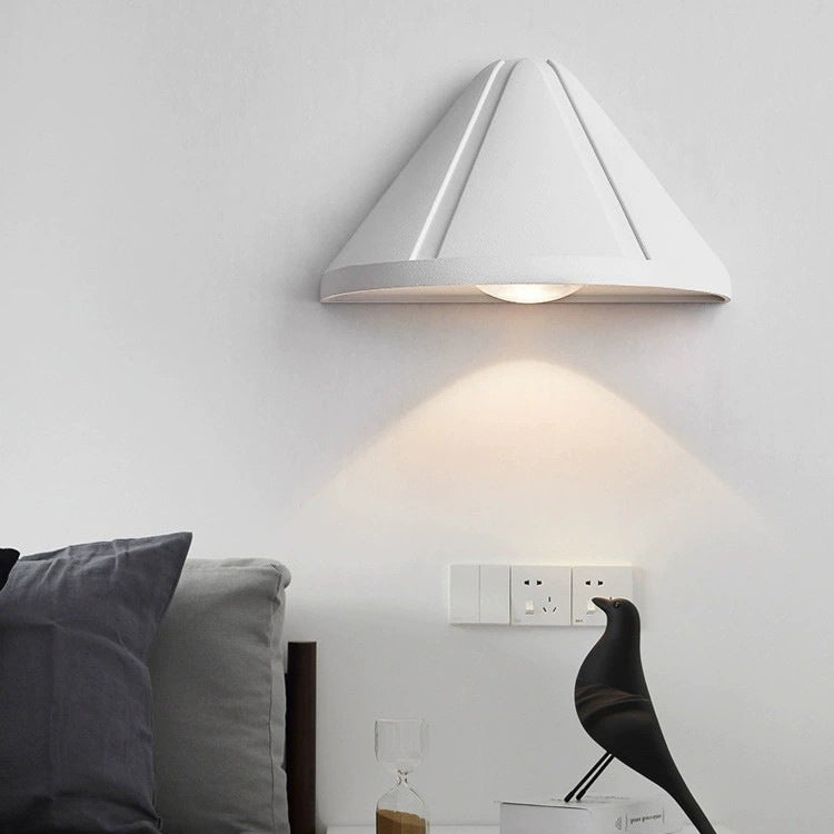 Modern Minimalist Waterproof Triangle Semicircle Die-Cast Aluminum PC LED Wall Sconce Lamp For Outdoor Patio | Bowlift