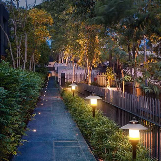 Traditional European Waterproof Half Round Cylinder Aluminum Dolomite 1-Light Outdoor Landscape Lamp For Garden | Bowlift