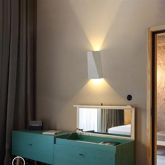 Modern Minimalist Aluminum Up And Down Illuminated LED Wall Sconce Lamp For Outdoor Patio | Bowlift