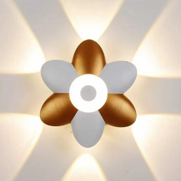 BowLift | Elegant Light for a Romantic Mood