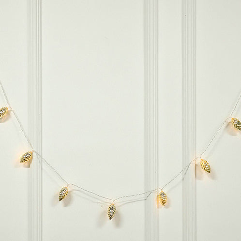 BowLift | Contemporary Creative USB Battery PE Pine Cone LED String Lights For Entertainment Room