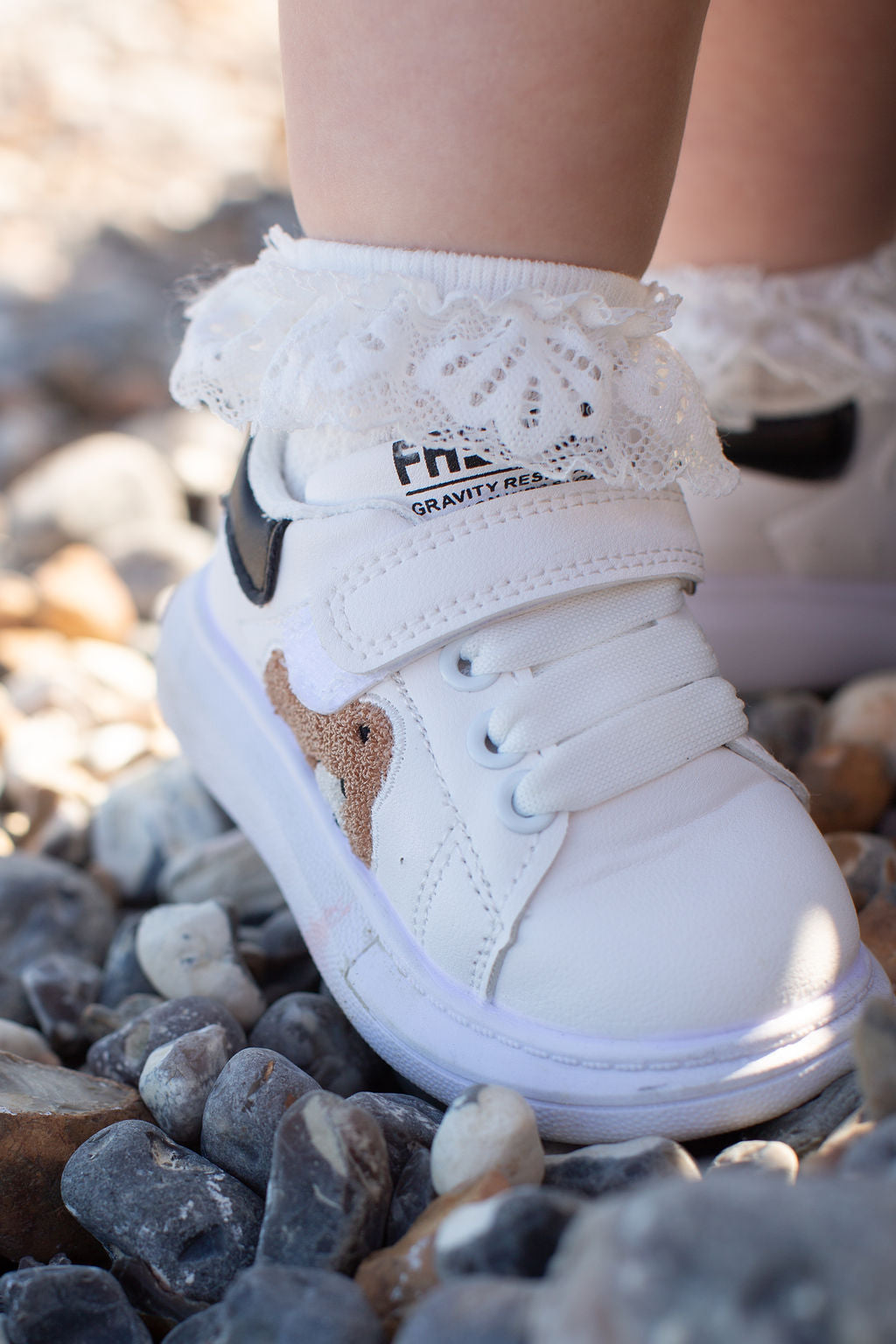 BowLift | Active learning to walk shoes for toddlers