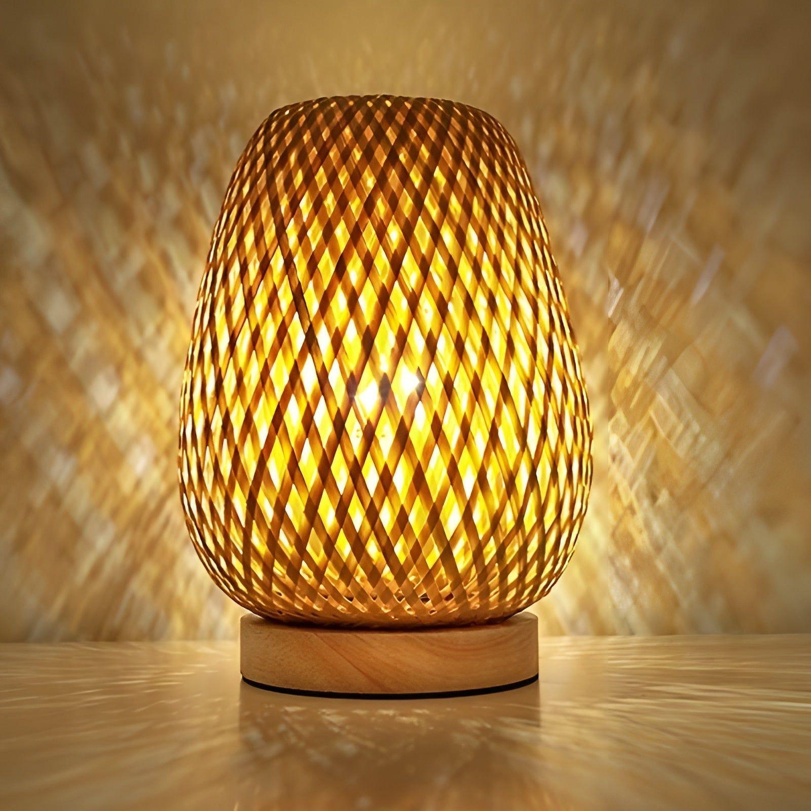 BowLift | Aura Lamp - Bamboo USB-powered Table Lamp for the Bedroom