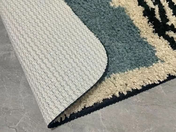BowLift | Soft bath mat with non-slip underside for an elegant bathroom