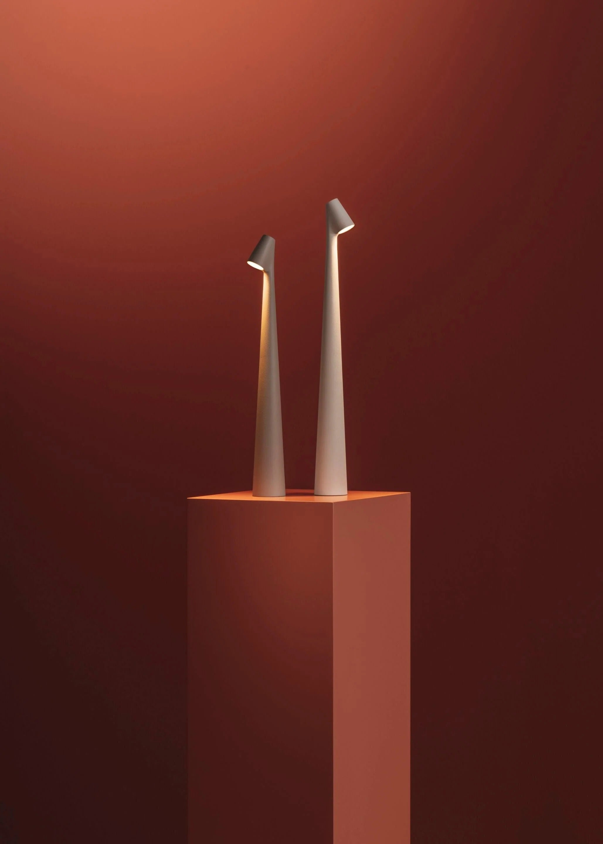 BowLift | Wireless LED Table Lamp with Dimming – Modern Nordic Style Design