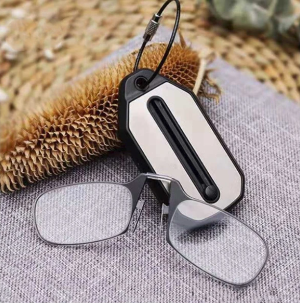 BowLift | The reading glasses you will never forget!