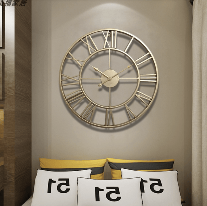 BowLift | Skeleton Wall Clock made of Wrought Iron 40 × 40 cm with Silent Movement