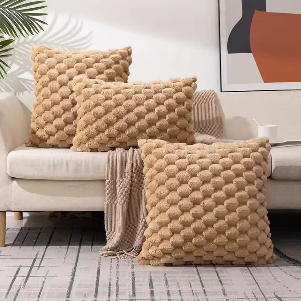 BowLift | Cushion cover made of cotton blend with fluffy 3D feel